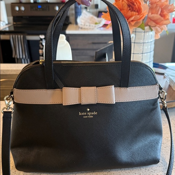 Kate Spade Black Handbag with Cream Bow Tan Designer tote purse bag classy - Picture 3 of 11